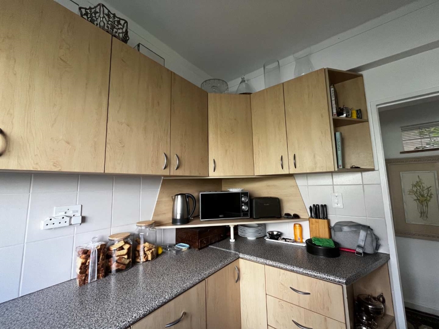 To Let 1 Bedroom Property for Rent in Sea Point Western Cape